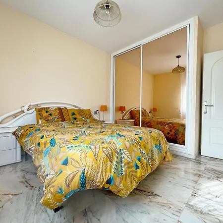 J30043 Vilar D'aro بيت للعطل